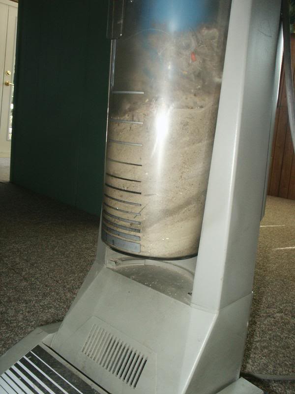07-08-04vacuumdirt009.jpg